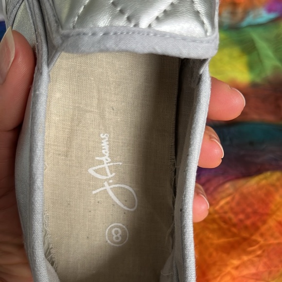 J. Adam's size 8 Quilted Loafers Metallic Silver EUC - Picture 7 of 10